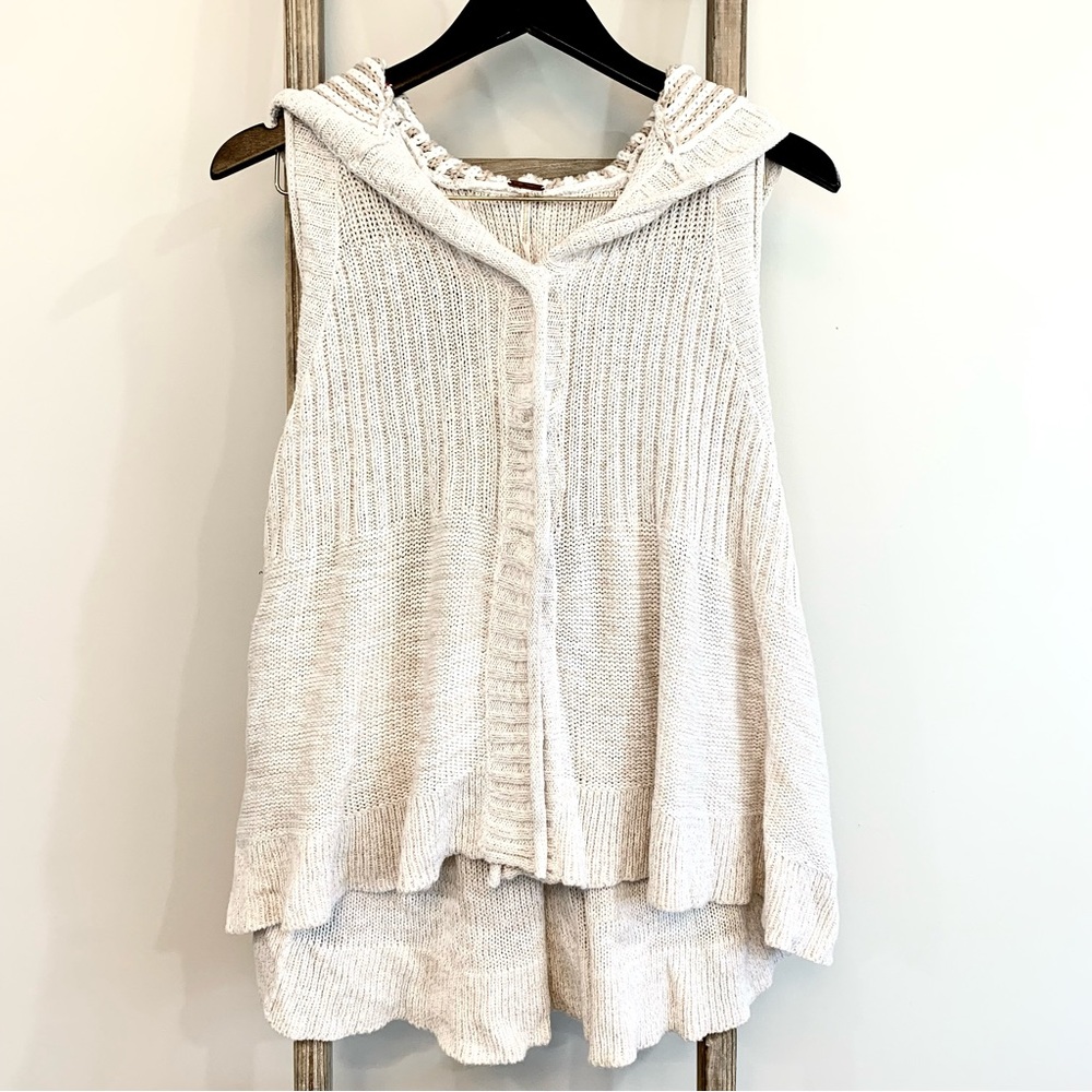 Free People Cream Sleeveless Sweater